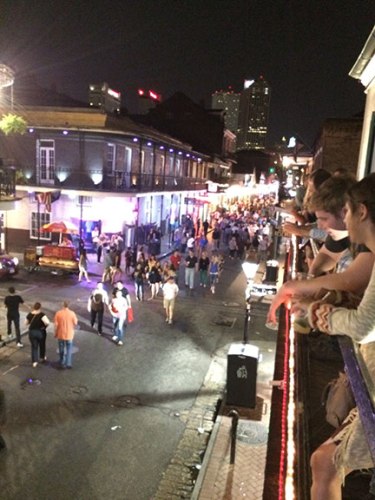 NOLA Pro Tip: You can take your drinks with you in the French Quarter.